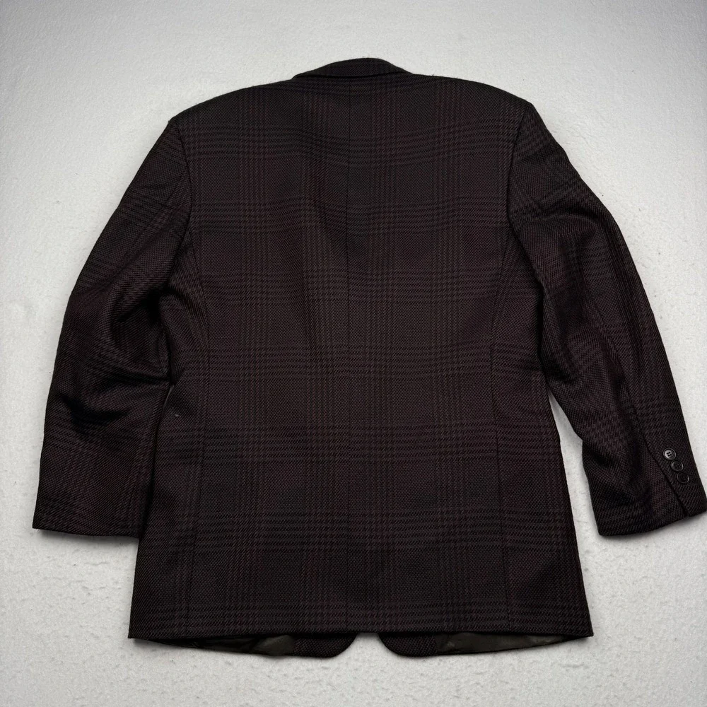 Yves Saint Laurent please read